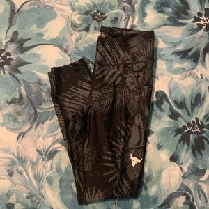 UNDER ARMOUR PROJECT ROCK CROP LEGGINGS